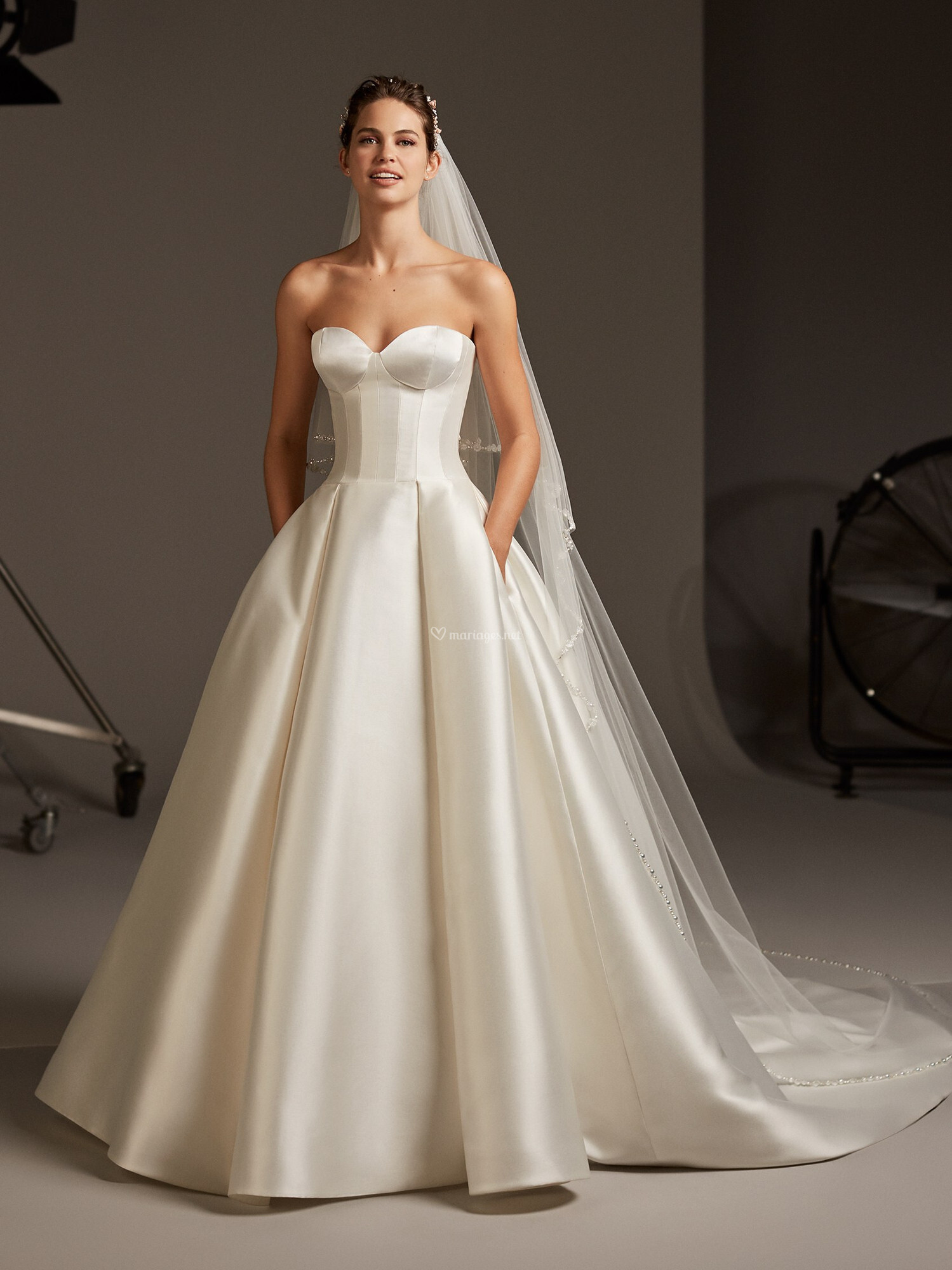 Robes de mariée sur Pronovias PEGASUS