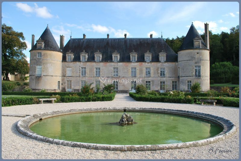 Chateau De Bussy Rabutin De Chateau De Bussy Rabutin Photo 3