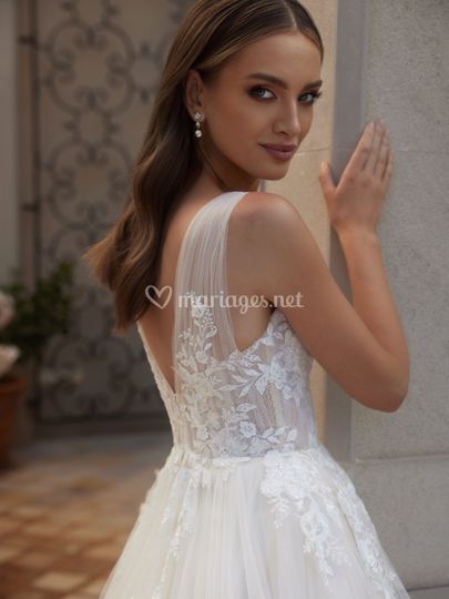 Lila Robes