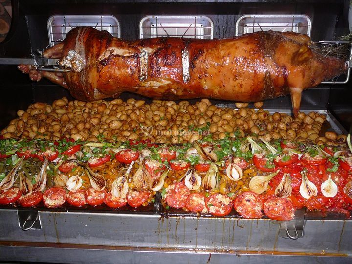Poids D Un Cochon De Lait Pour 50 Personnes Germain Singal Traiteur