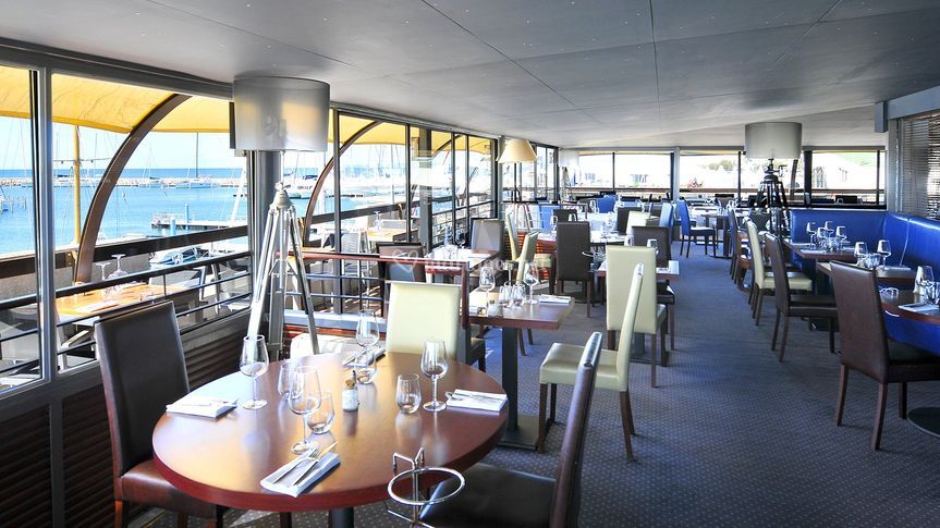 onerahi yacht club restaurant