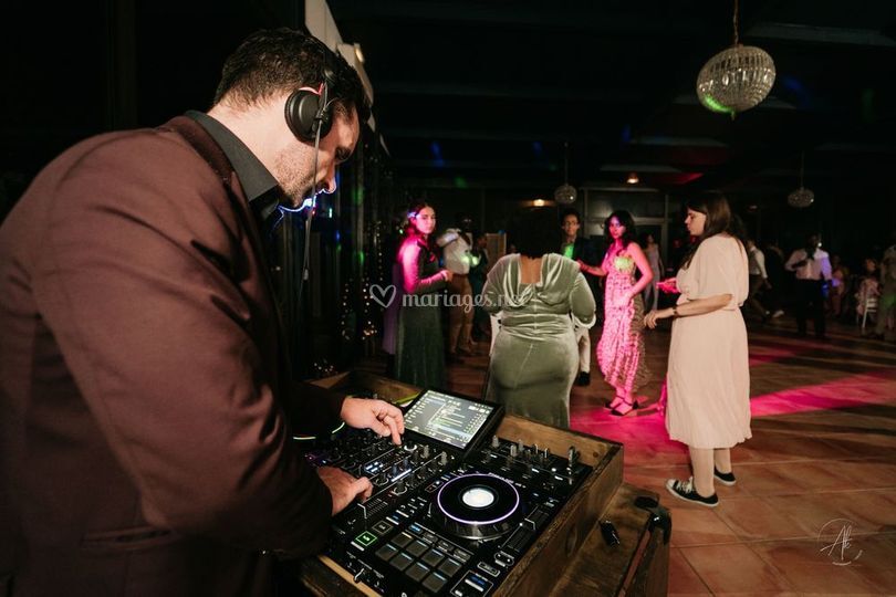 DJ KEV1