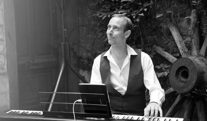 Charlie Piano