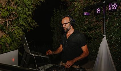 DJ Mike
