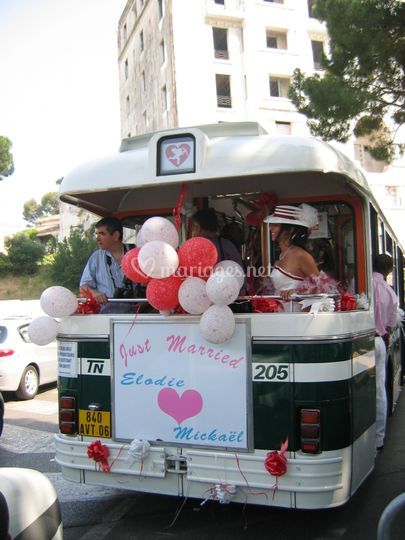 Speed dating : bus. 3