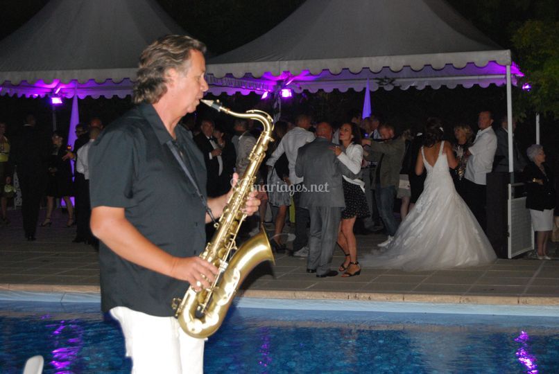 joueur de saxophone pour marriage 2017