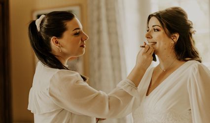 Emerald Makeup Artist