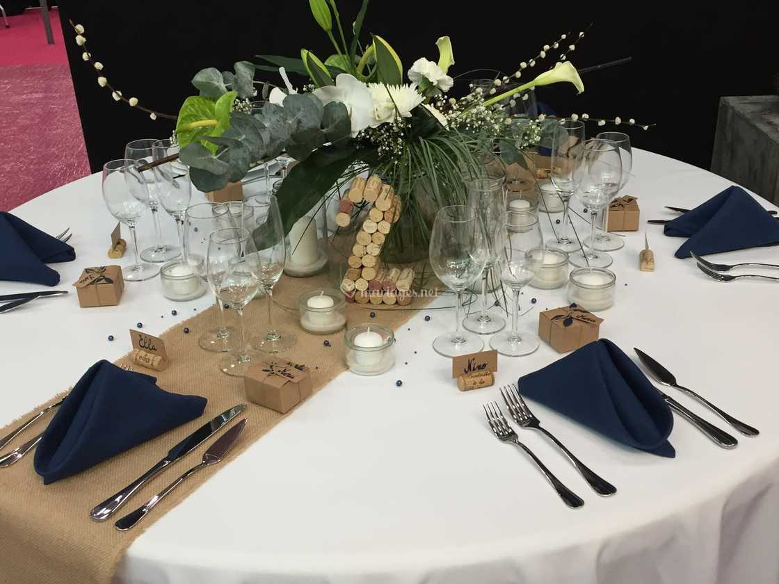 Table Champetre Et Bleu Marine De Beaute D Interieur Photo 27