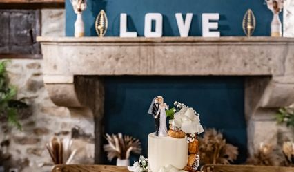 Amor Cakes