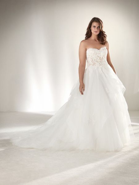 robe mariage femme forte