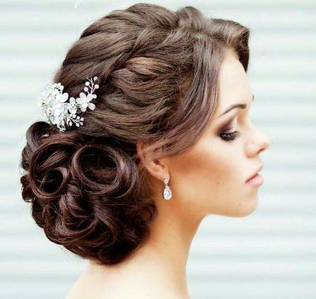 65 Coiffures De Mariee Tendances Pour La Saison 2019