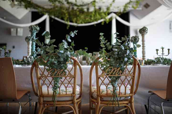 Comment Decorer Les Chaises Des Maries Pour La Reception