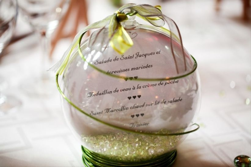 20 idées de présentation originale pour le menu de mariage