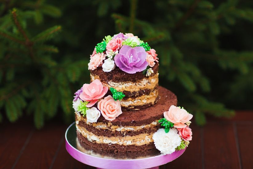 Naked cake la pièce montée qui met à nu votre dessert de mariage