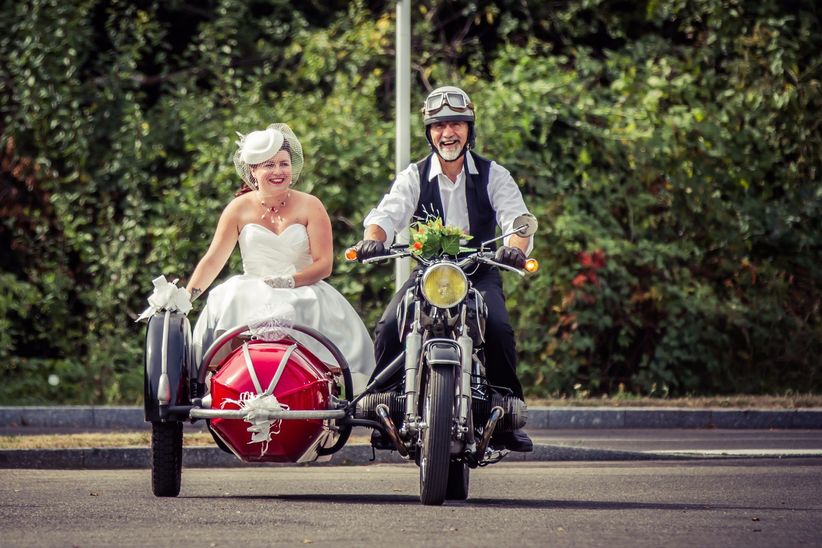 Une arrivée en side-car : oseriez-vous ? 1