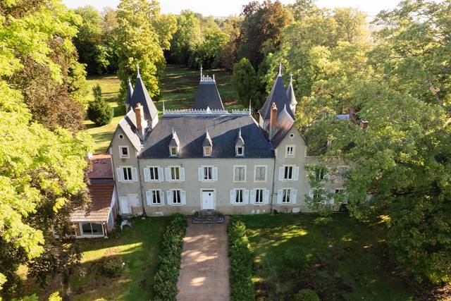 Château de Poëzat 1