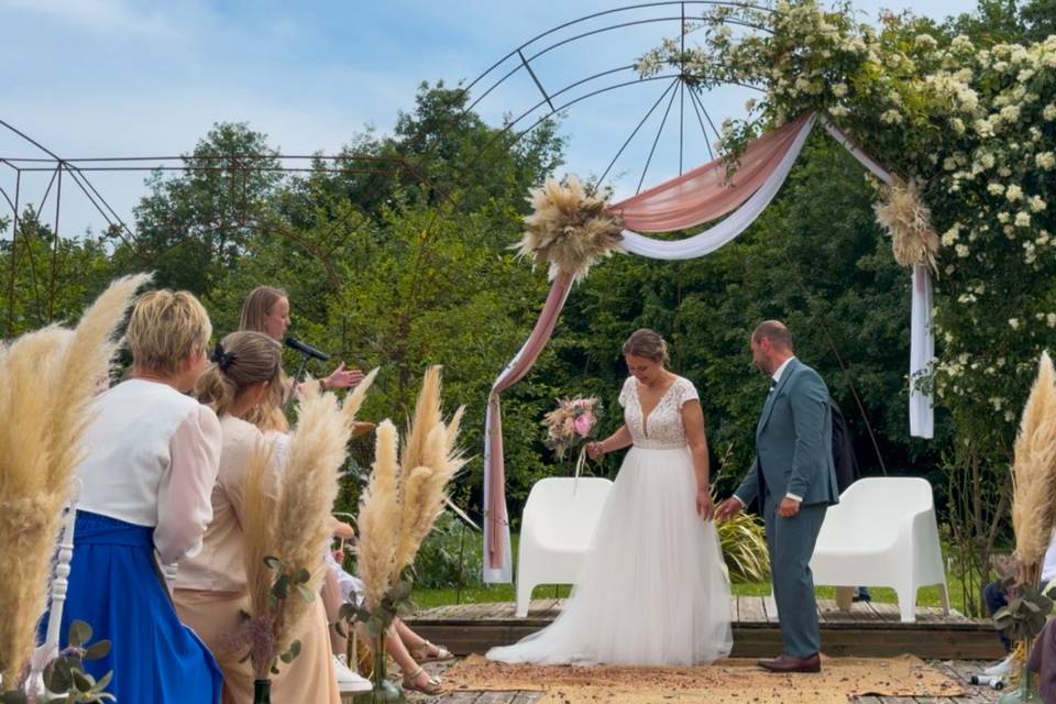 Le mariage de Alison et François