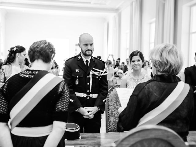 Le mariage de Simon et Isabelle à Chinon, Indre-et-Loire 18