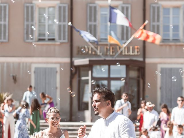 Le mariage de Hugo et Tiphaine à Beaumes-de-Venise, Vaucluse 33