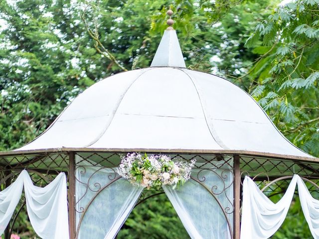 Le mariage de Anthony et Laura à René, Sarthe 16