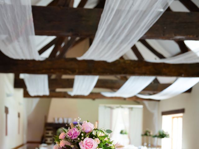 Le mariage de Anthony et Laura à René, Sarthe 37
