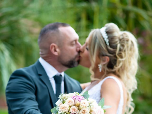 Le mariage de Anthony et Laura à René, Sarthe 44