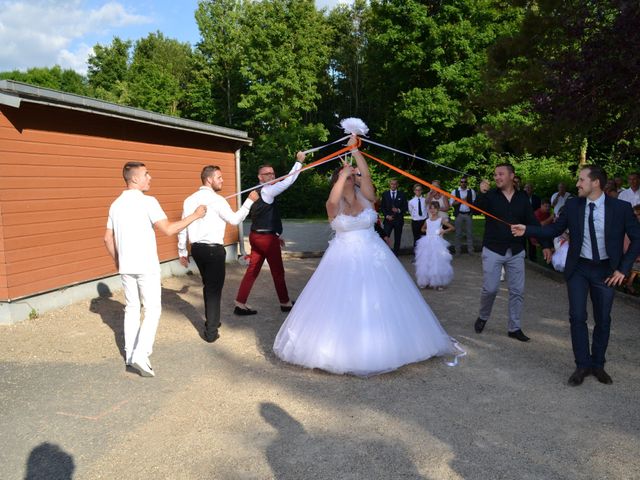 Le mariage de Yohann et Morgane  à Fontaine-Saint-Lucien, Oise 35