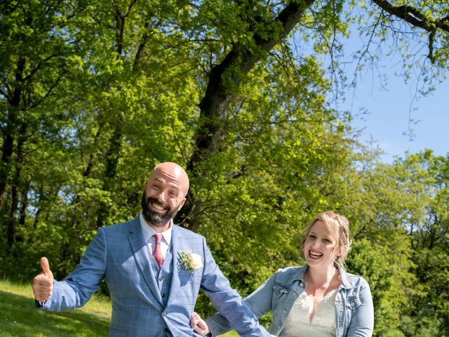 Le mariage de Hugo et Aurélie à Fontaine-Denis-Nuisy, Marne 23