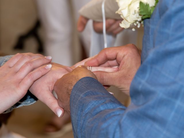 Le mariage de Hugo et Aurélie à Fontaine-Denis-Nuisy, Marne 30