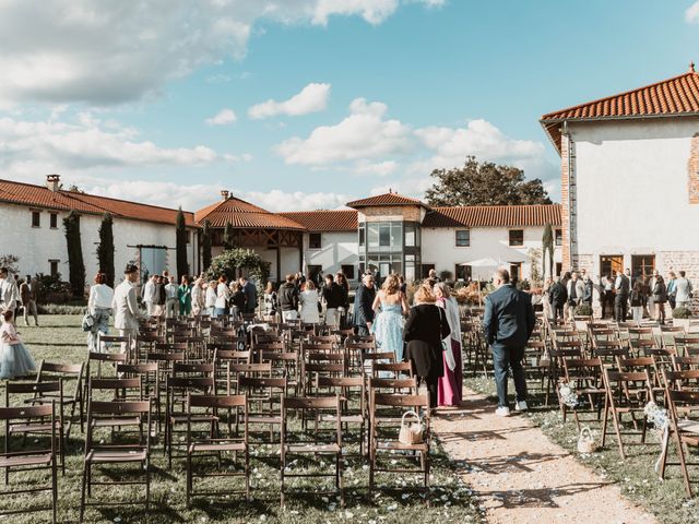 Le mariage de Léo et Laura à Marlieux, Ain 18