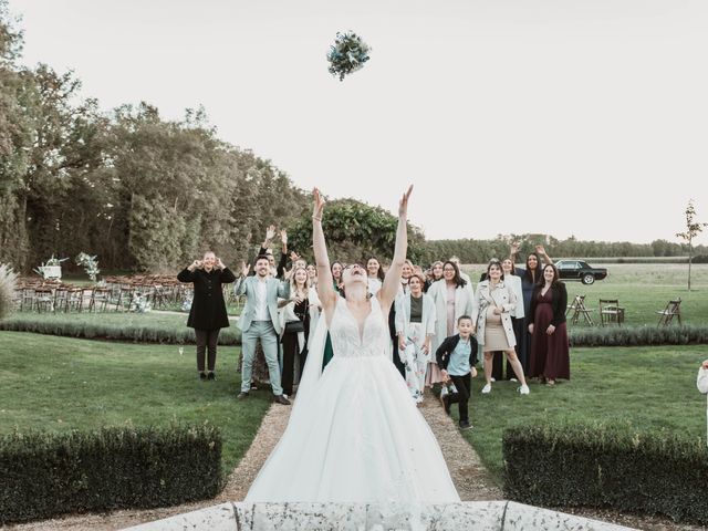 Le mariage de Léo et Laura à Marlieux, Ain 20
