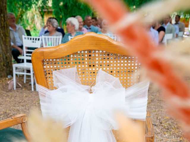 Le mariage de Jérôme et Fanny à Ternand, Rhône 28