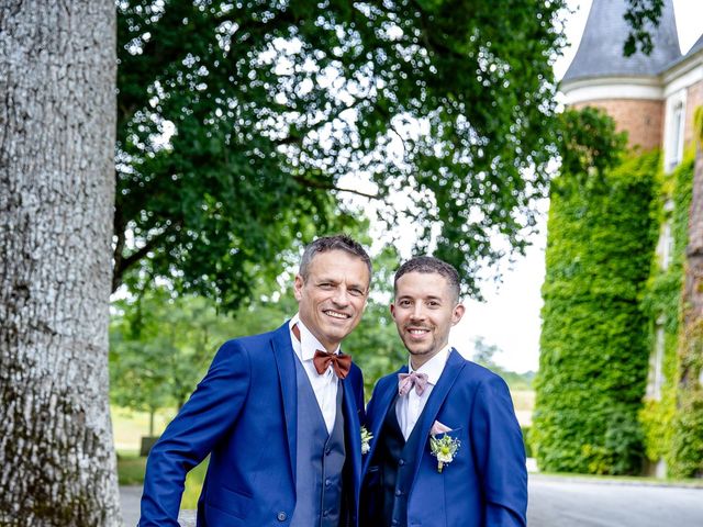 Le mariage de Olivier et Dennis à Rennes, Ille et Vilaine 6