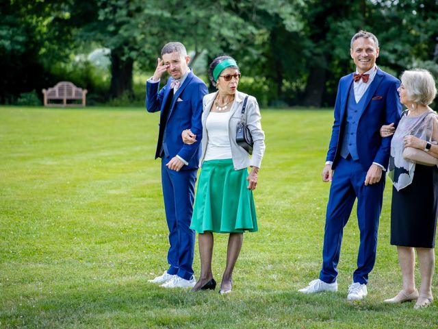 Le mariage de Olivier et Dennis à Rennes, Ille et Vilaine 12