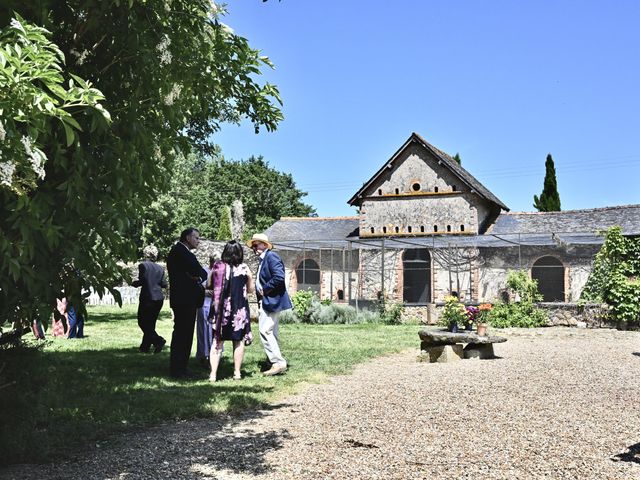 Le mariage de Benoit et Laura à Champigné, Maine et Loire 91