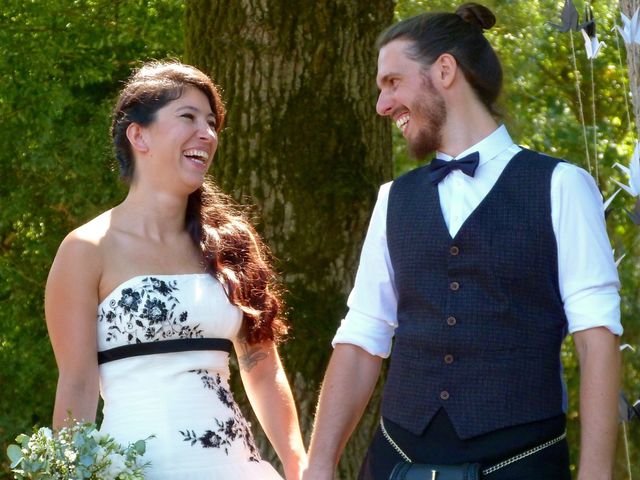 Le mariage de Eric et Caroline à Saint-Laurent-des-Autels, Maine et Loire 16