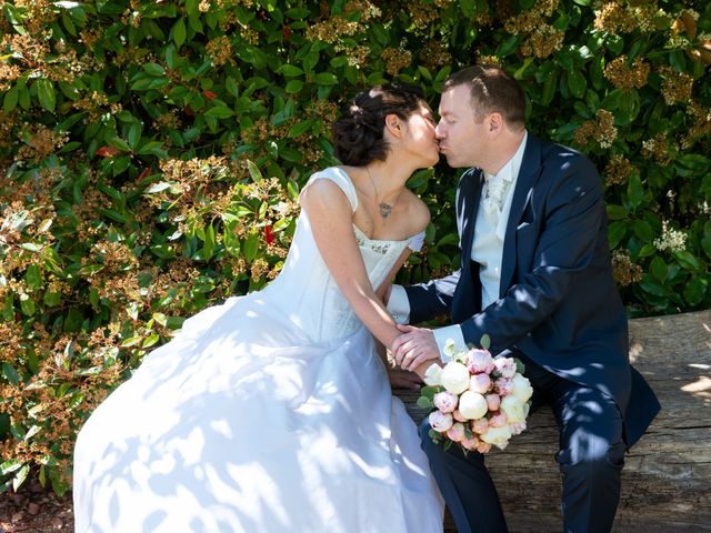 Le mariage de Nicolas et Rebecca à Aubigny-sur-Nère, Cher 11