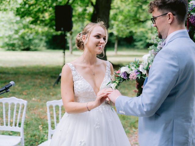 Le mariage de Loïc et Laura à Vendoeuvres, Indre 17