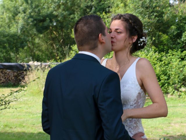 Le mariage de Giovanni et Chloé à Sainte-Pazanne, Loire Atlantique 9