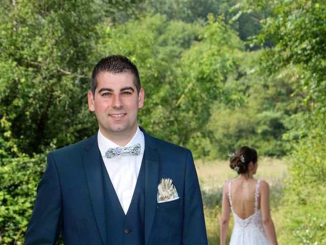 Le mariage de Giovanni et Chloé à Sainte-Pazanne, Loire Atlantique 15