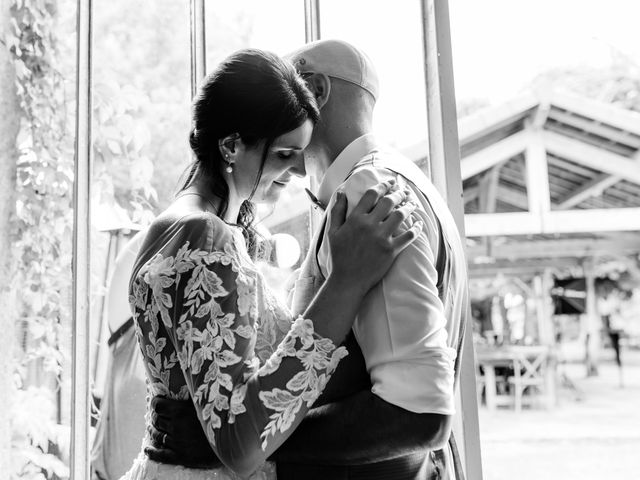 Le mariage de Romain et Amélie à Salt-en-Donzy, Loire 15