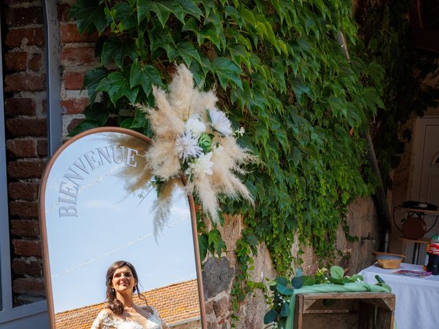 Le mariage de Romain et Amélie à Salt-en-Donzy, Loire 17