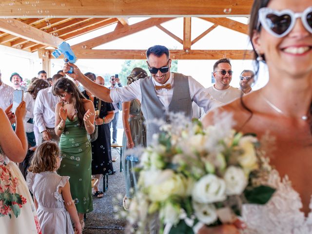 Le mariage de Romain et Amélie à Salt-en-Donzy, Loire 20