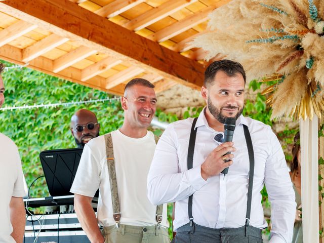Le mariage de Romain et Amélie à Salt-en-Donzy, Loire 30