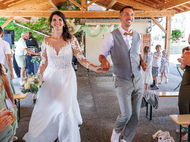 Le mariage de Romain et Amélie à Salt-en-Donzy, Loire 34