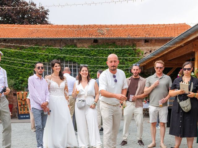 Le mariage de Romain et Amélie à Salt-en-Donzy, Loire 39