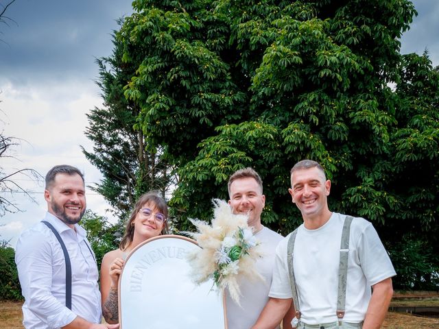Le mariage de Romain et Amélie à Salt-en-Donzy, Loire 48
