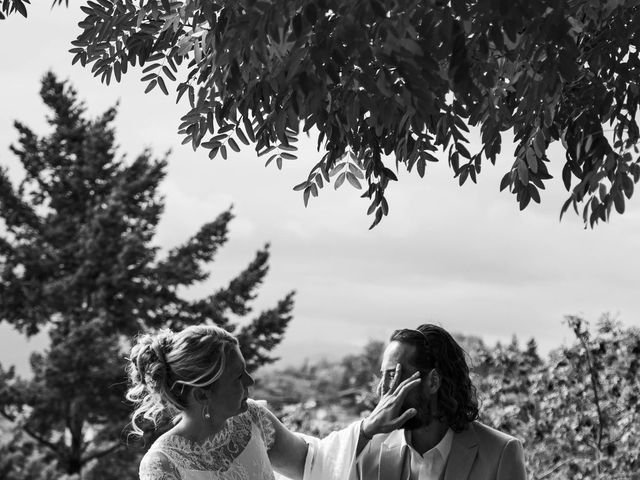 Le mariage de Christian  et Hélène  à Saint-Jean-des-Vignes, Rhône 10