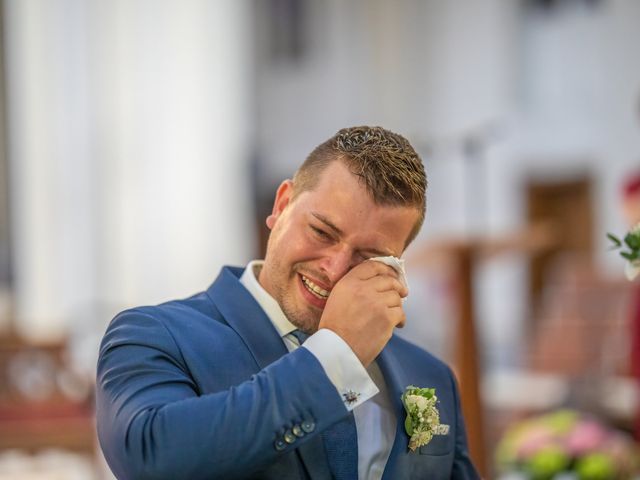 Le mariage de Aurélie et Morgan à Lille, Nord 15