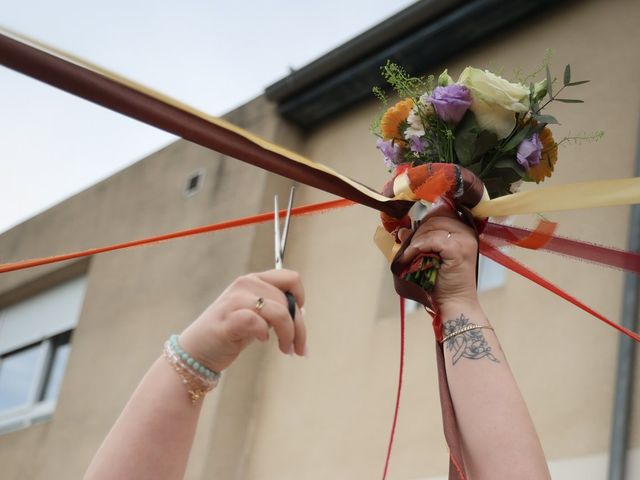 Le mariage de Valentin et Emilie à Saint-Romain-de-Lerps, Ardèche 7